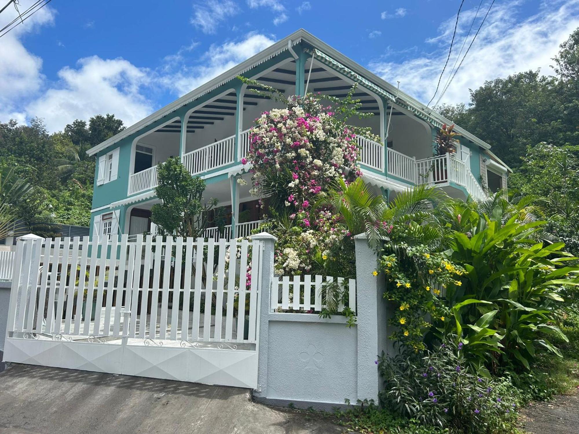 Haut De Villa Chez Lise Pointe-Noire Buitenkant foto